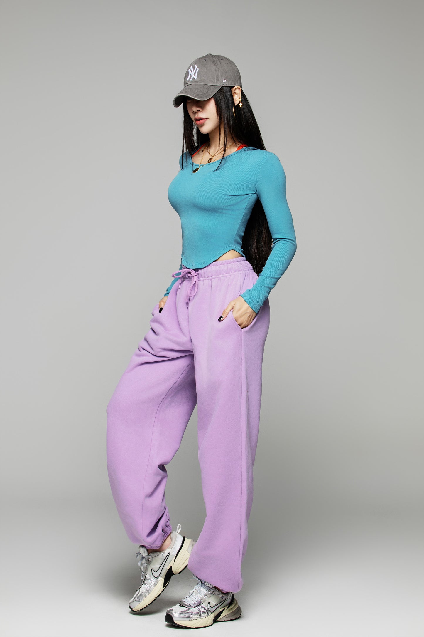 Reyna Women's Athleisure Set – Fitted Long Sleeve Top & Relaxed Jogger Pants