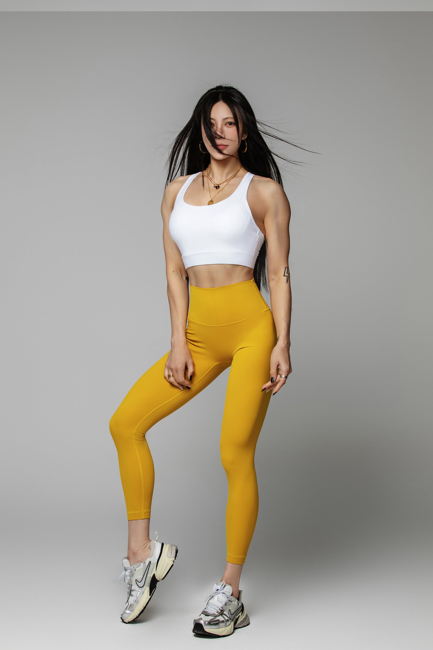 Reyna Women's Nude Feel Sports Set – Basic Bra & High-Waist Leggings